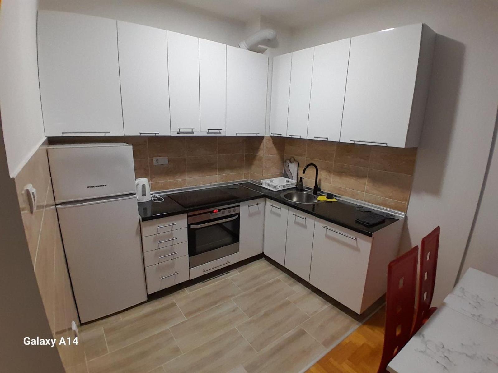Olympic Apartment *